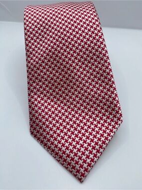 Charles Tyrwhitt Red and White Houndstooth Silk Tie